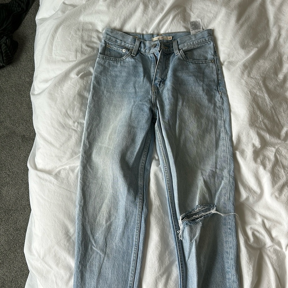 Levis mom jean